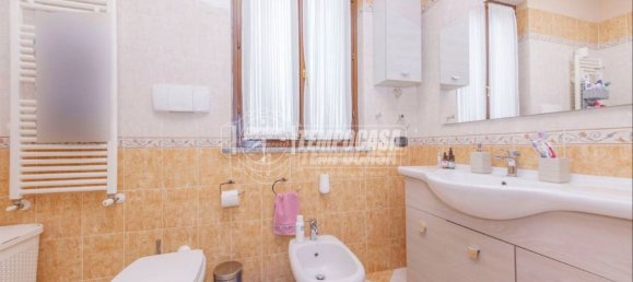 2 bedrooms House in Bubbiano, Italy No. 303729 8