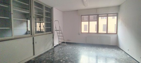 3 rooms Apartment in Savona, Italy No. 3090 13