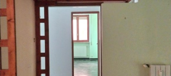 3 rooms Apartment in Savona, Italy No. 3090 10