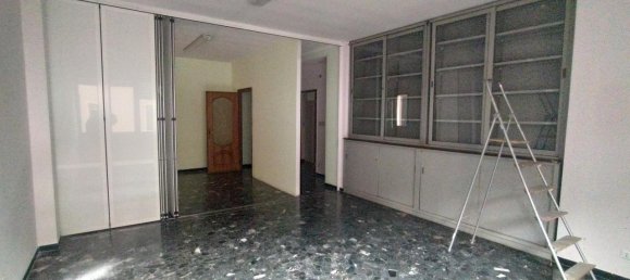 3 rooms Apartment in Savona, Italy No. 3090 14