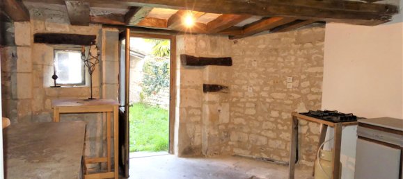 3 Schlafzimmer Haus in Champigny-sur-Veude, France, Nr. 75327 2