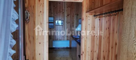 Apartamento de 2 dormitorios en Centro Valle Intelvi, Italy No. 350089 2