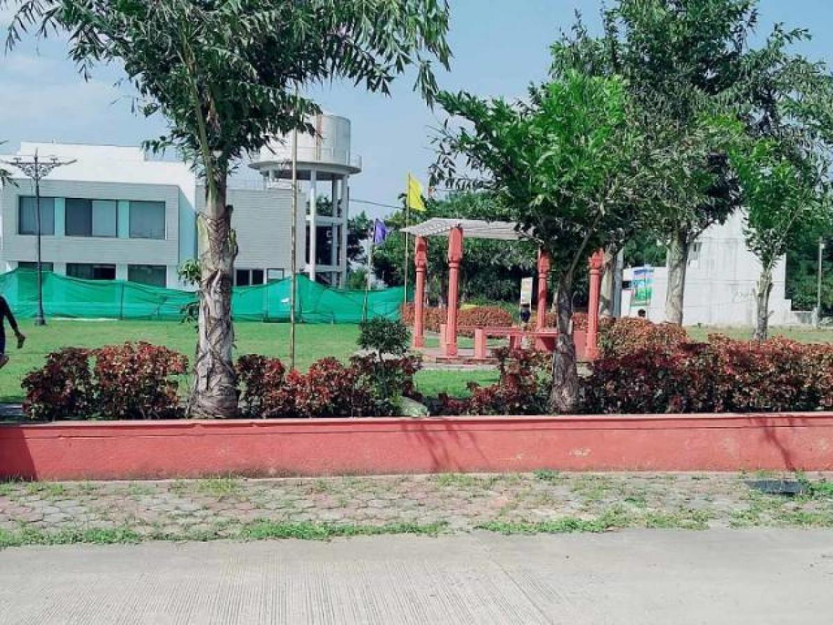 Terreno en Indore, India No. 31940