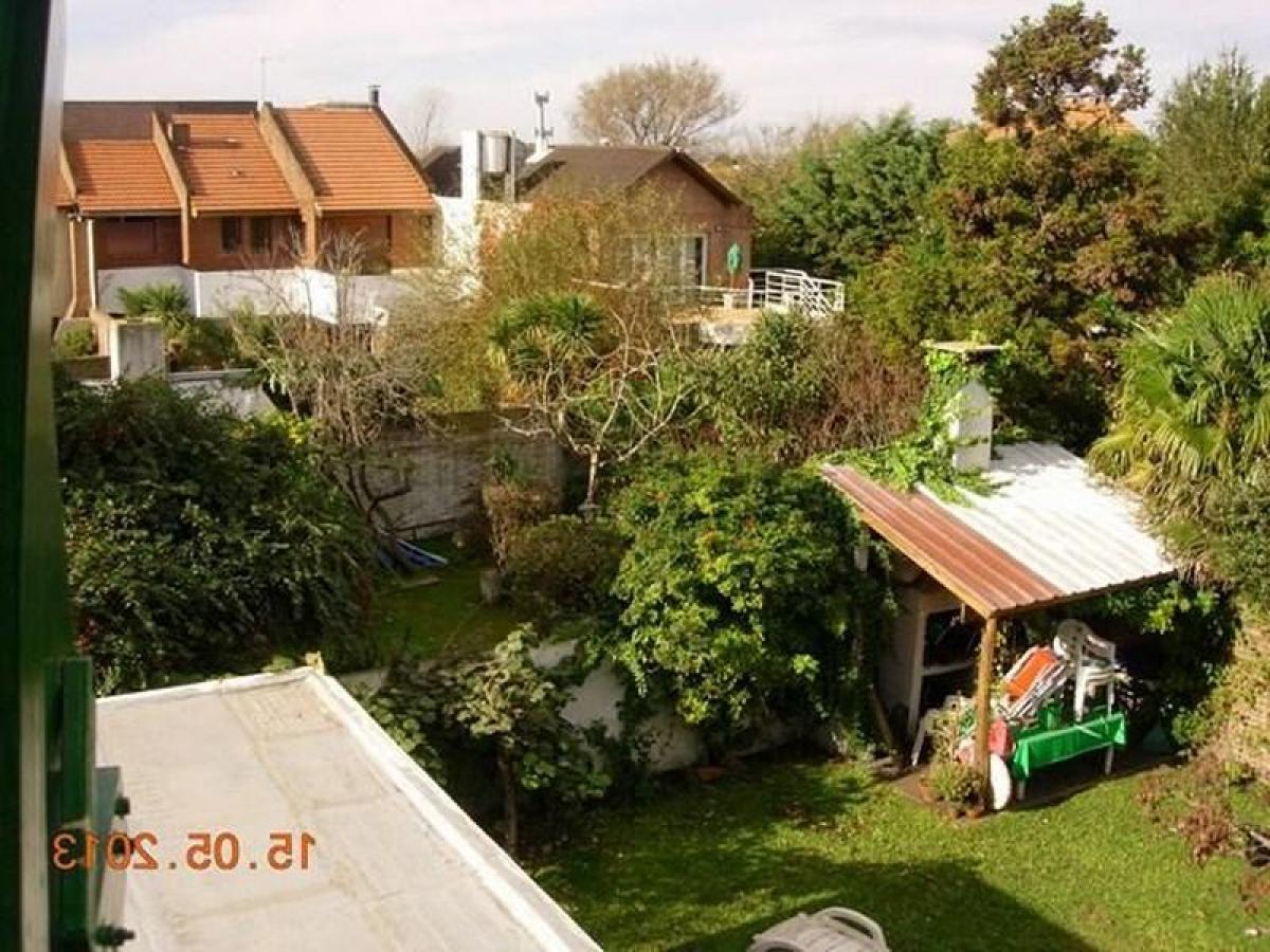 2 bedrooms House in Mar del Plata, Argentina No. 68184