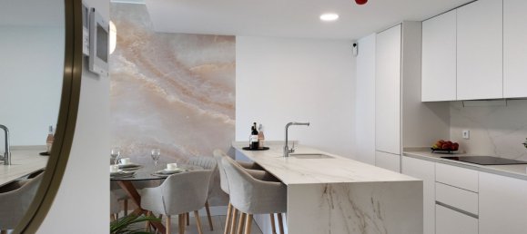 2 bedrooms Apartment in Fuengirola, Spain No. 146518 3