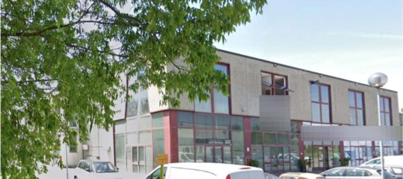 34m² Office in Reggio Emilia, Italy No. 281162 4