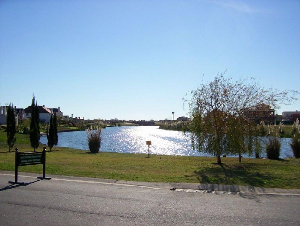 Grundstück in Tigre, Argentina, Nr. 43967