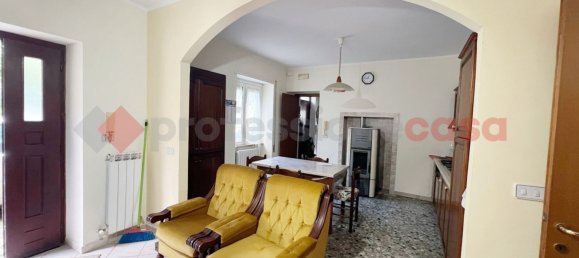 8-salle Maison à Rieti, Italy No. 139175 9