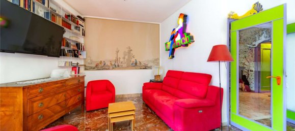 4 bedrooms Apartment in Genoa, Italy No. 154477 4