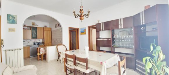 4 bedrooms Apartment in Sanremo, Italy No. 332350 9