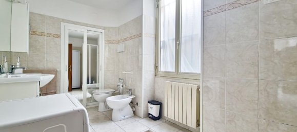 4 bedrooms Apartment in Sanremo, Italy No. 332350 3