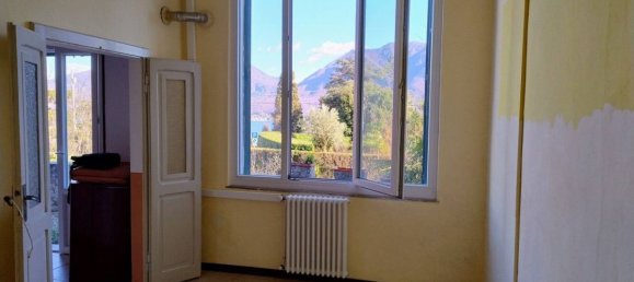 3 bedrooms Apartment in Ghiffa, Italy No. 232242 10