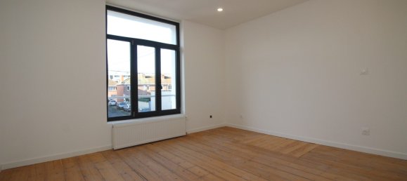 3 Schlafzimmer Haus in Lille, France, Nr. 69399 8
