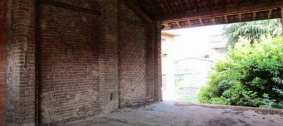 5 bedrooms Apartment in Biassono, Italy No. 281729 5