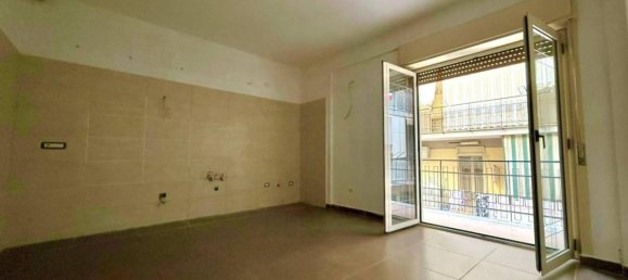 4 rooms Apartment in Giugliano in Campania, Italy No. 30254 5