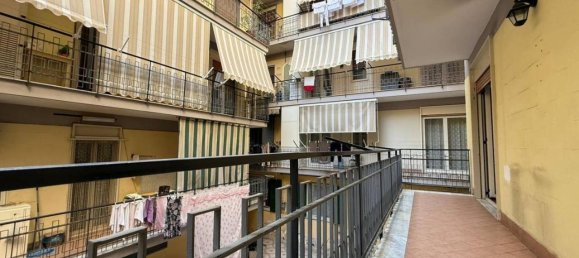 4 rooms Apartment in Giugliano in Campania, Italy No. 30254 8