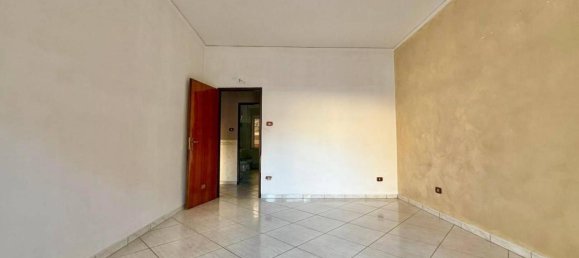 4 rooms Apartment in Giugliano in Campania, Italy No. 30254 15