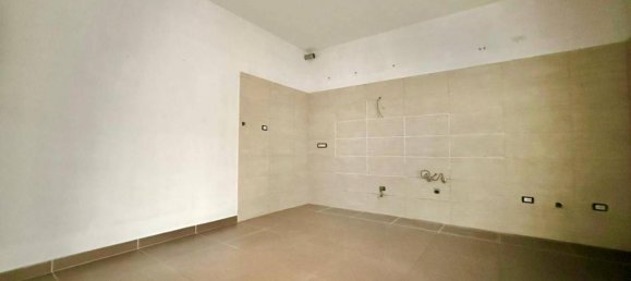 4 rooms Apartment in Giugliano in Campania, Italy No. 30254 7