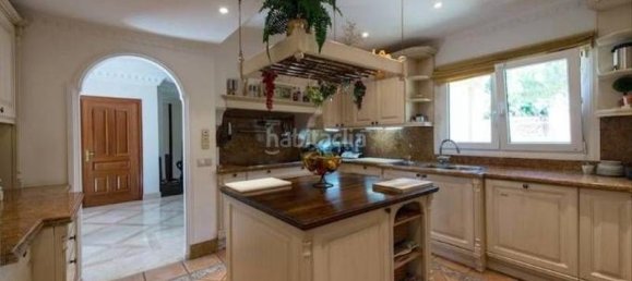 Villa de 5 dormitorios en Marbella, Spain No. 18787 11