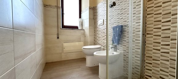 3 Schlafzimmer Wohnung in Catanzaro, Italy, Nr. 156230 9