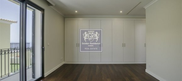 Villa de 3 dormitorios en Funchal, Portugal No. 94287 13