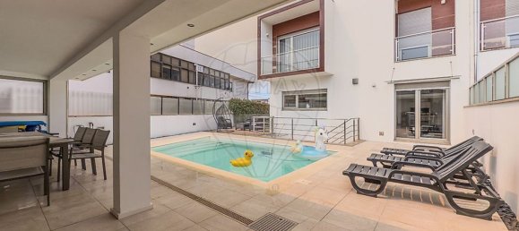 3 Schlafzimmer Haus in Nogueira da Regedoura, Portugal, Nr. 225322 5