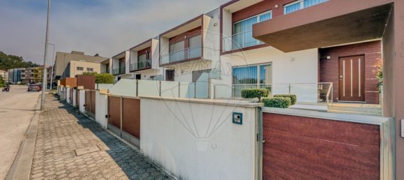 3 Schlafzimmer Haus in Nogueira da Regedoura, Portugal, Nr. 225322 41