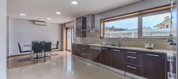 3 Schlafzimmer Haus in Nogueira da Regedoura, Portugal, Nr. 225322 8