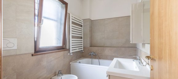 4 rooms Villa in Rome, Italy No. 269020 8