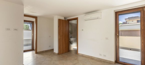 4 rooms Villa in Rome, Italy No. 269020 14