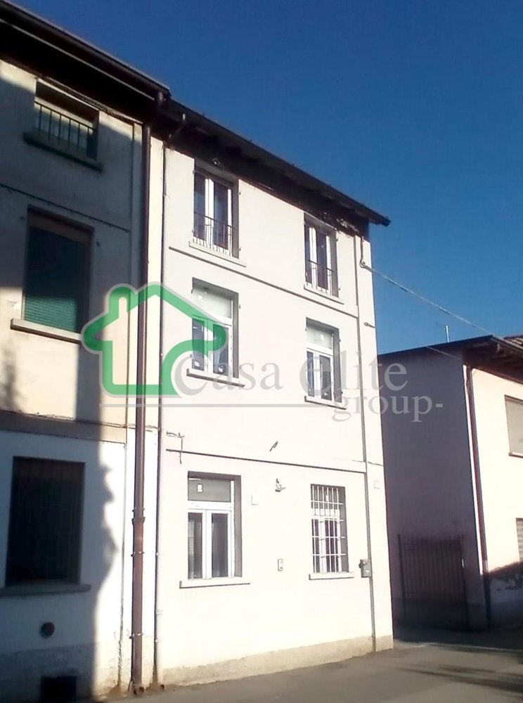 2-salle Maison à Crema, Italy No. 313845