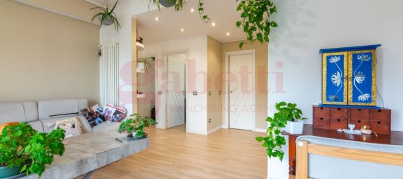 Apartamento de 4 habitaciónes en Milan, Italy No. 247772 4