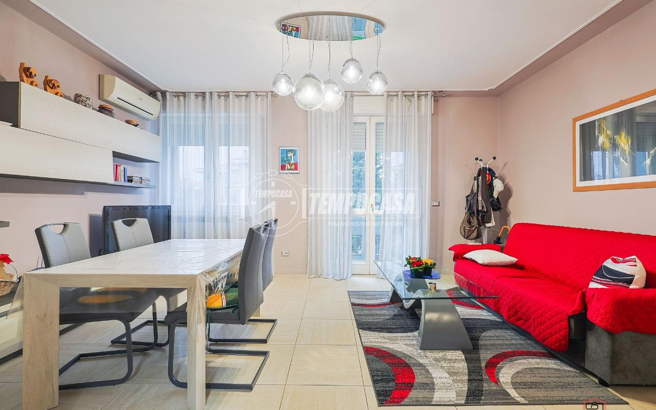 4 rooms Apartment in Riccione, Italy No. 144897