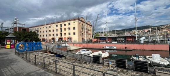 4 غرف نوم شقة في Genoa, Italy رقم 339971 20