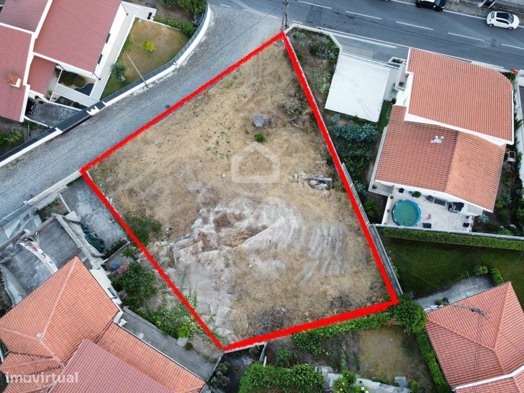 696m² Land in Vila Nova de Famalicao, Portugal No. 296543