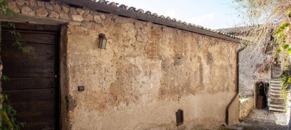  Castillos de 10 dormitorios en Arpino, Italy No. 57150 70