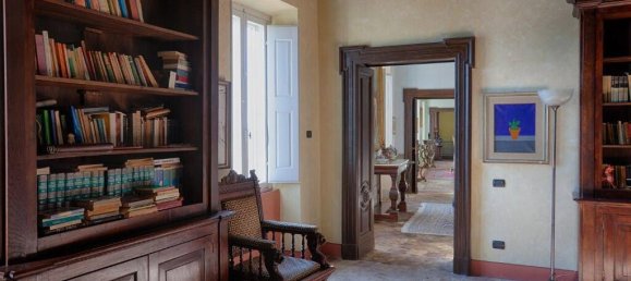  Castillos de 10 dormitorios en Arpino, Italy No. 57150 53