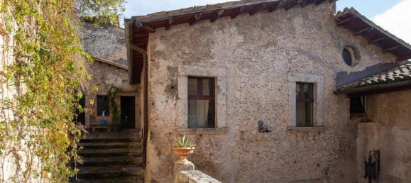  Castillos de 10 dormitorios en Arpino, Italy No. 57150 51