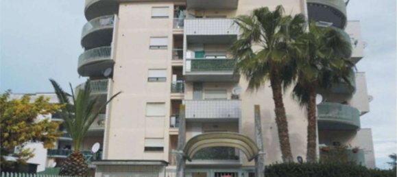 3غرفة شقة في Anzio, Italy رقم 27242 9