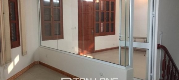 Casa de 3 dormitorios en Long Bien, Vietnam No. 2343 11