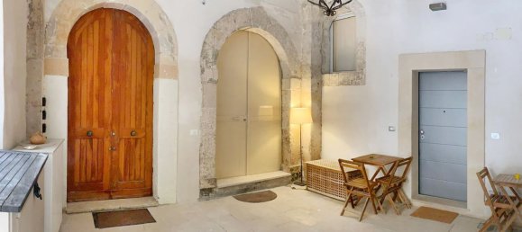 5 bedrooms Apartment in Syracuse, Italy No. 330549 9