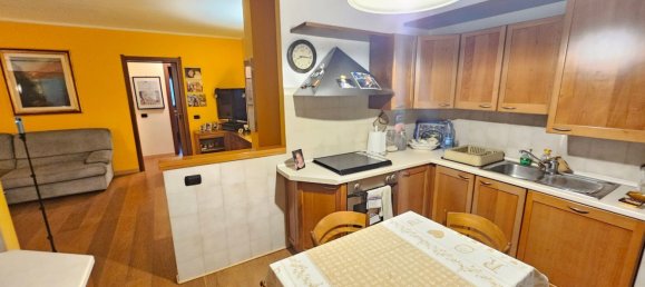 Квартира с 4 комнатами в Монца, Италия № 16493 6