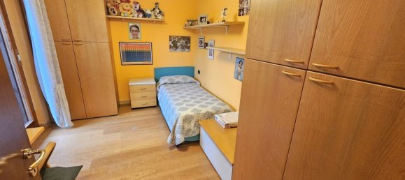 Квартира с 4 комнатами в Монца, Италия № 16493 15