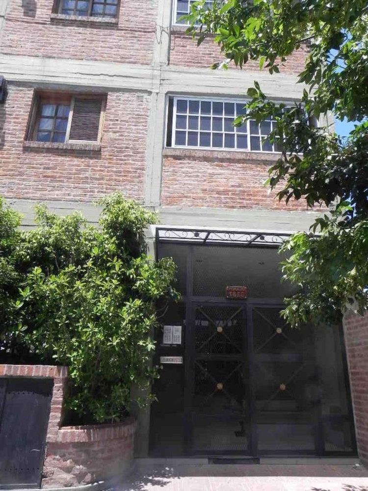 Studio in Bermudez, Argentina No. 17345