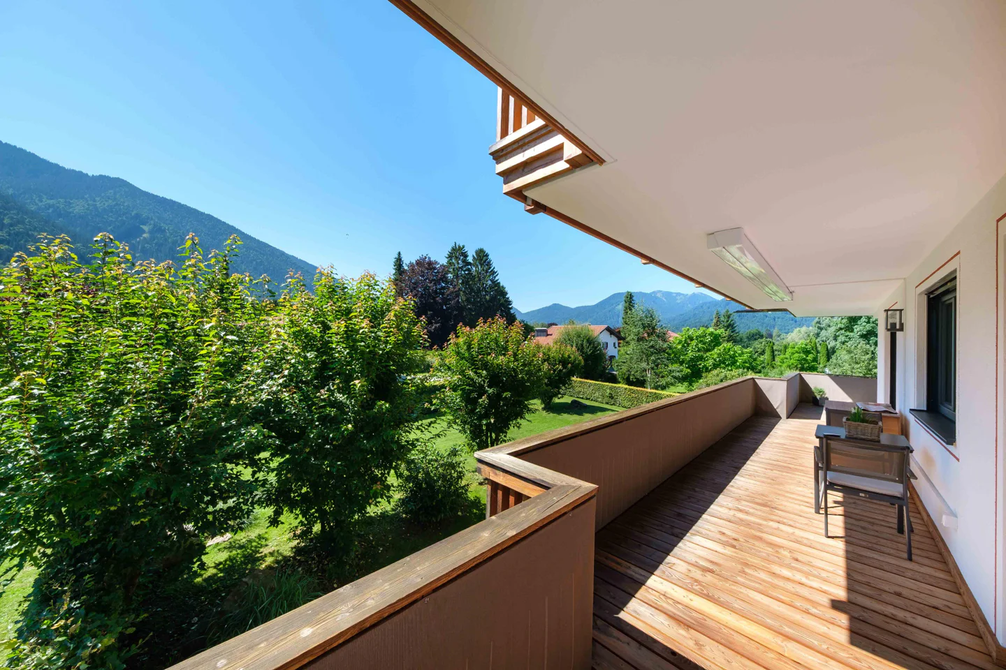 Apartamento de 3 dormitorios en Miesbach, Germany No. 267529