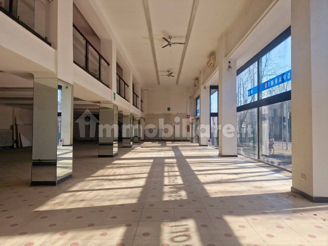 Imóvel comercial de 2 divisões em Vigevano, Italy N.º 74538