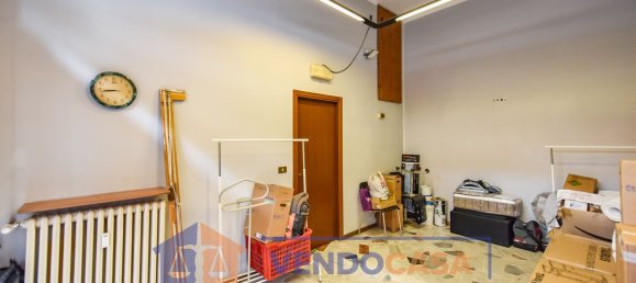 50m² Commercial property in Moncalieri, Italy No. 176269 5