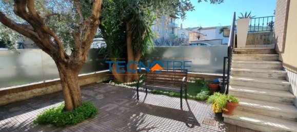 Apartamento de 4 habitaciónes en Martinsicuro, Italy No. 41162 18