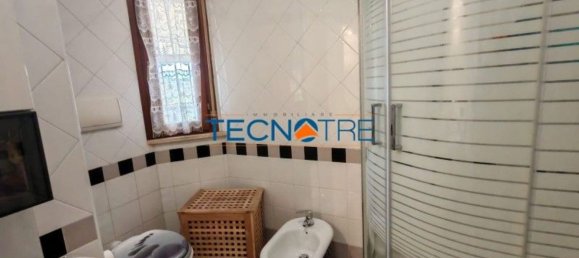 Apartamento de 4 habitaciónes en Martinsicuro, Italy No. 41162 31