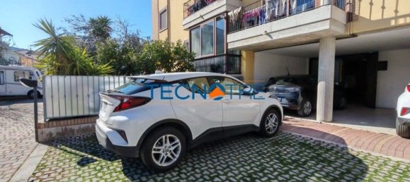 Apartamento de 4 habitaciónes en Martinsicuro, Italy No. 41162 36